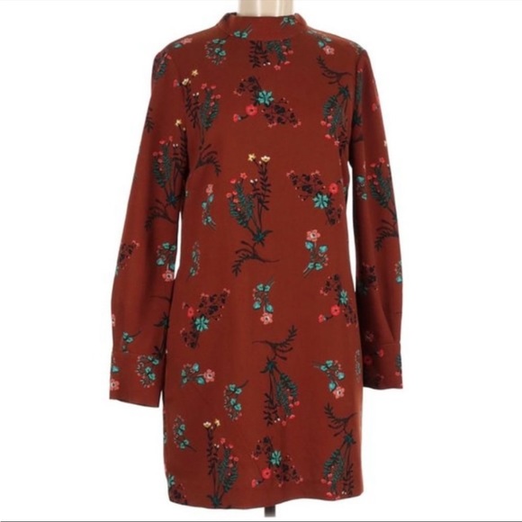 Wayf Dresses & Skirts - WAYF floral Mock Neck Long Sleeve Shift